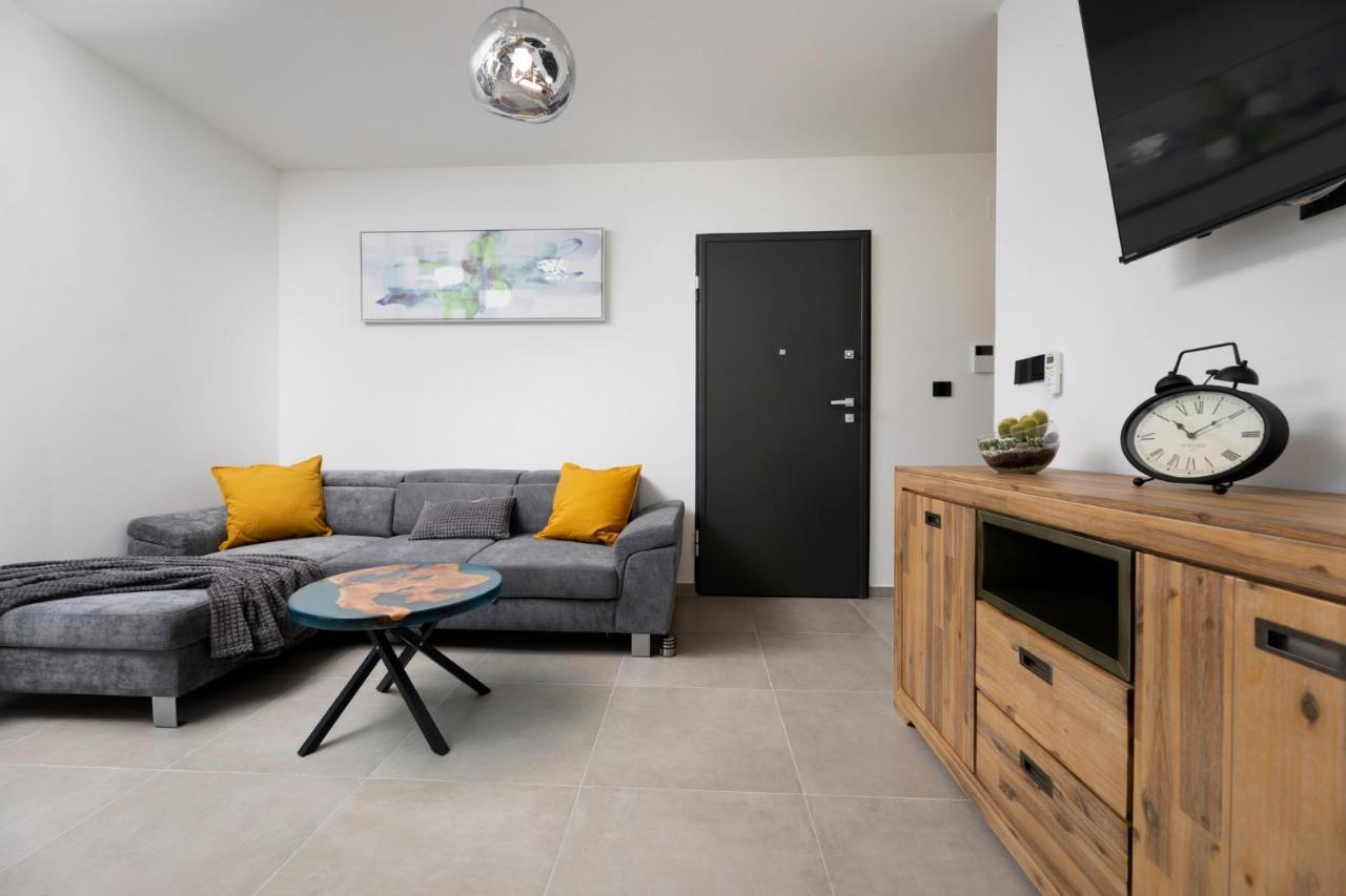 Luxury Villa Adria Apartments Krk Town Extérieur photo
